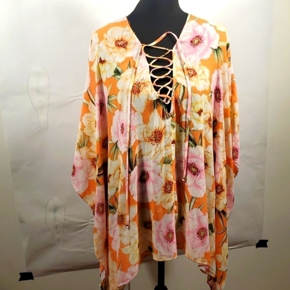 Floral Colorful Boho Blouse/poncho Size Small